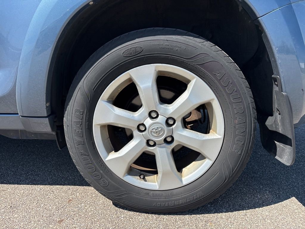 Used 2010 Toyota RAV4 Limited image 9