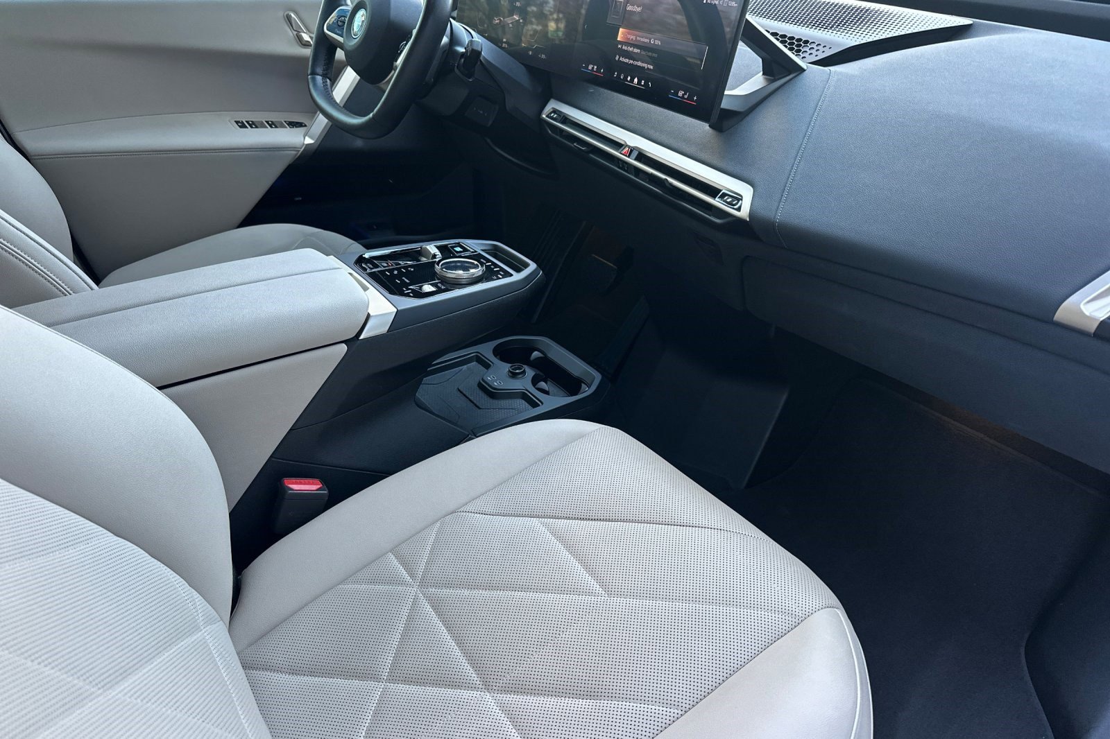 Certified 2024 BMW iX xDrive50 w/ Convenience Package image 20