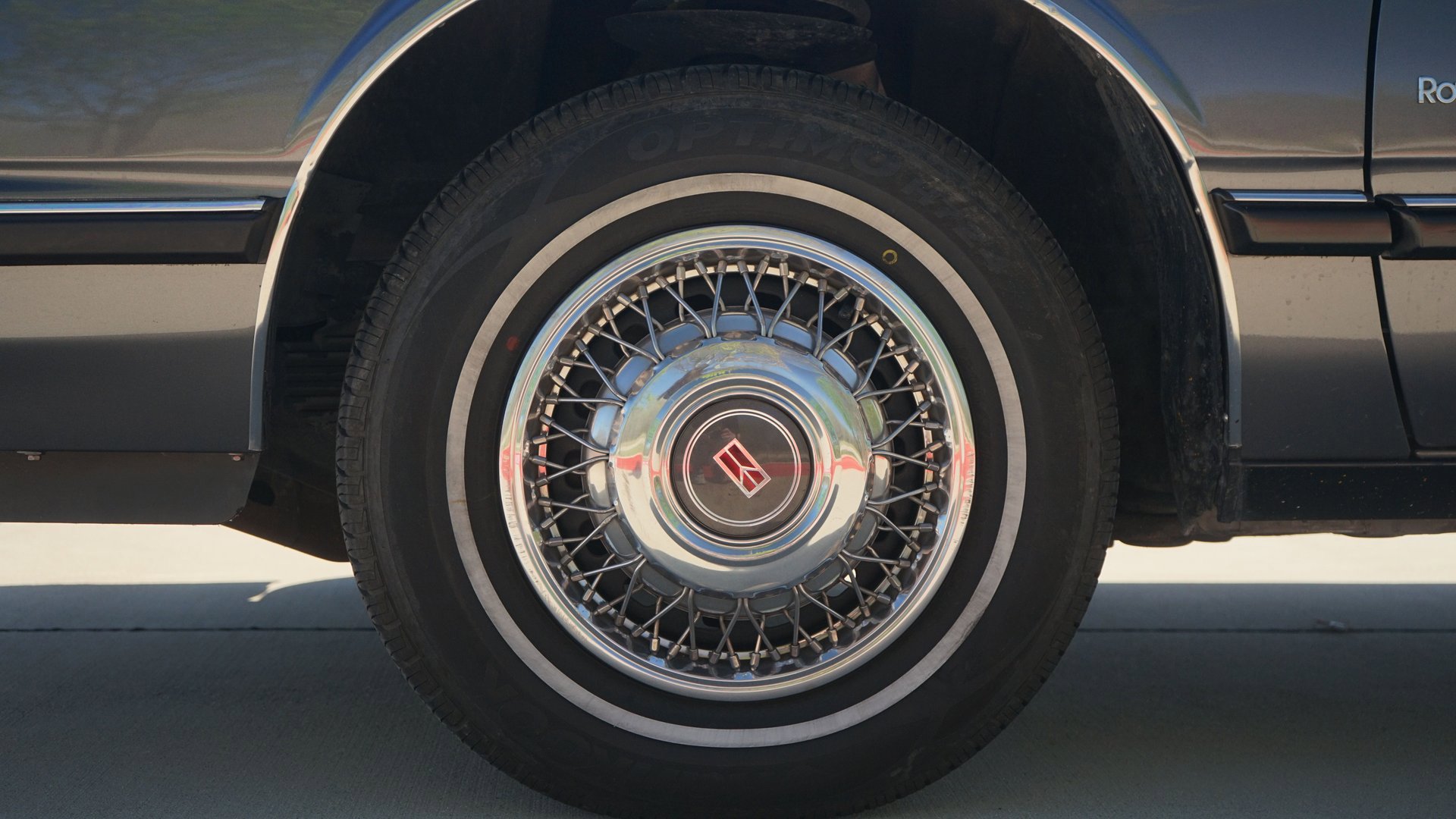 Used 1989 Oldsmobile 88 Royale image 35