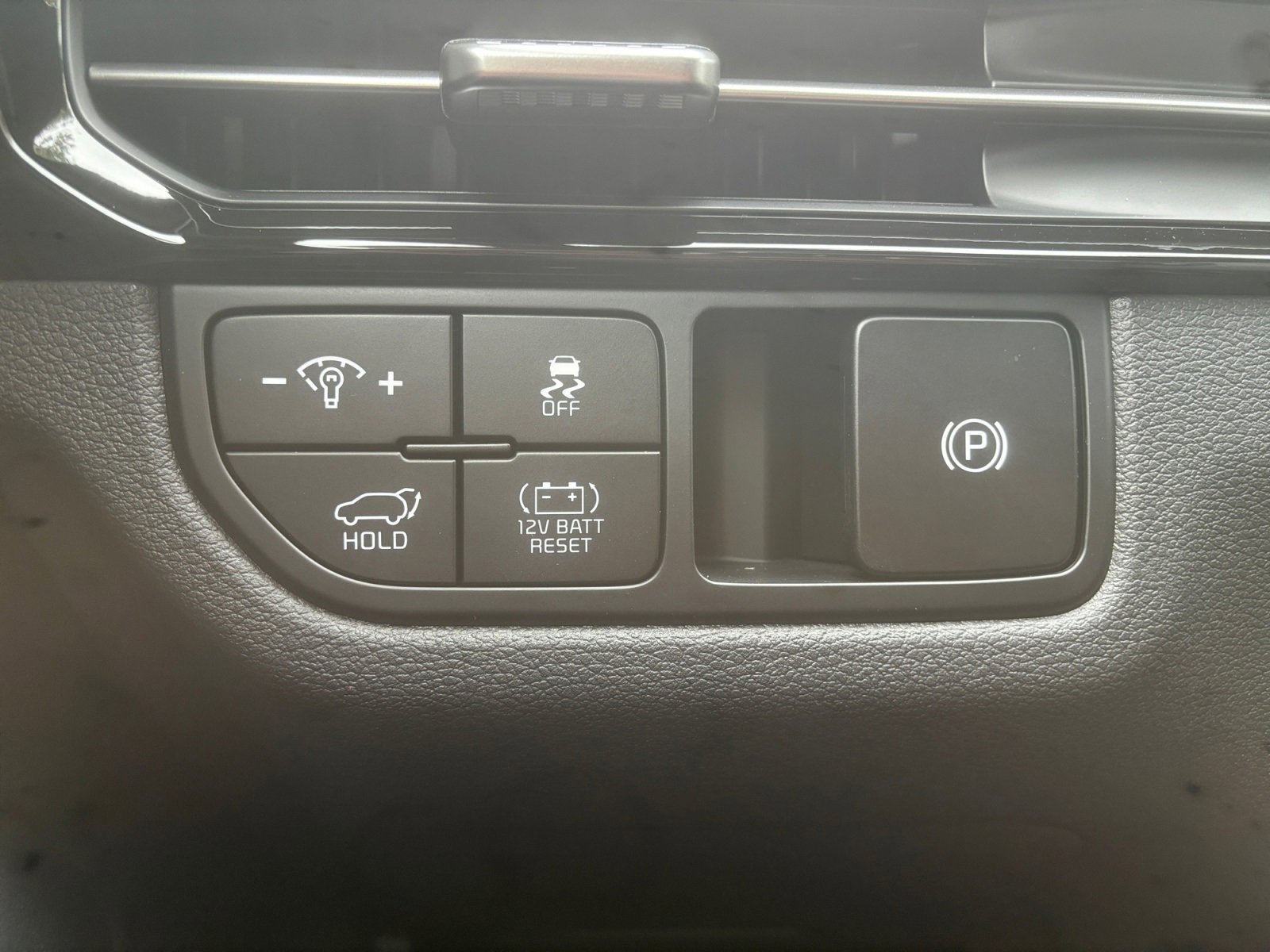 New 2026 Kia Sportage AWD Hybrid image 22