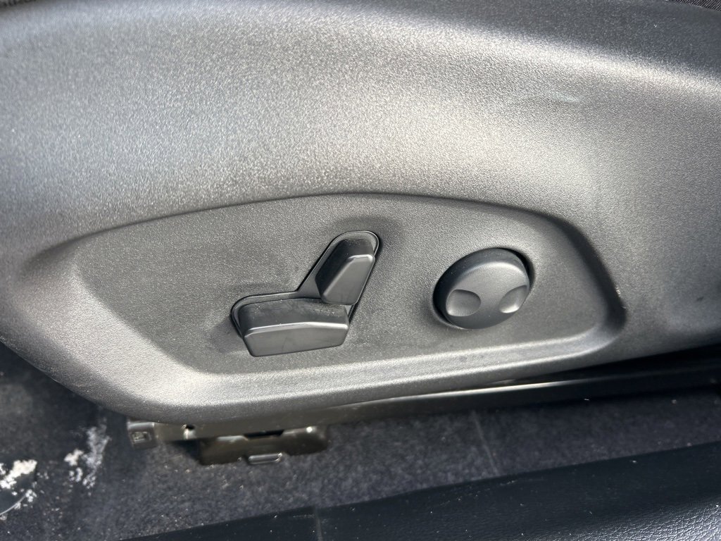 Used 2024 Jeep Compass Limited image 10