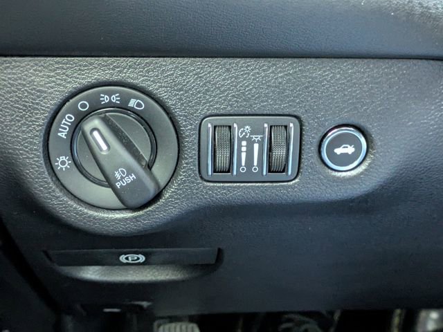 Used 2022 Dodge Challenger R/T Scat Pack w/ Dynamics Package image 25