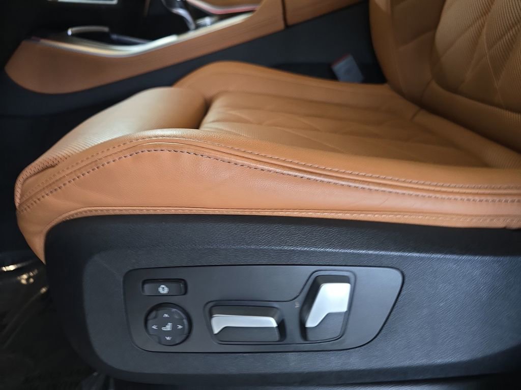 Certified 2023 BMW X5 xDrive40i w/ M Sport Package AWD/4WD image 28