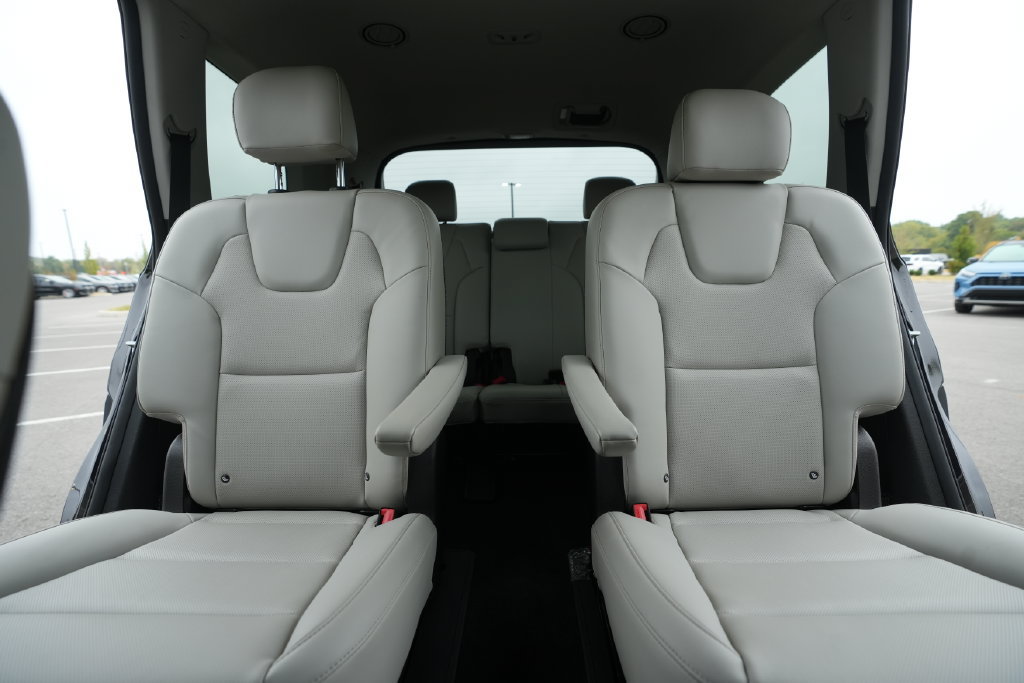 Used 2021 Kia Telluride S AWD/4WD image 40