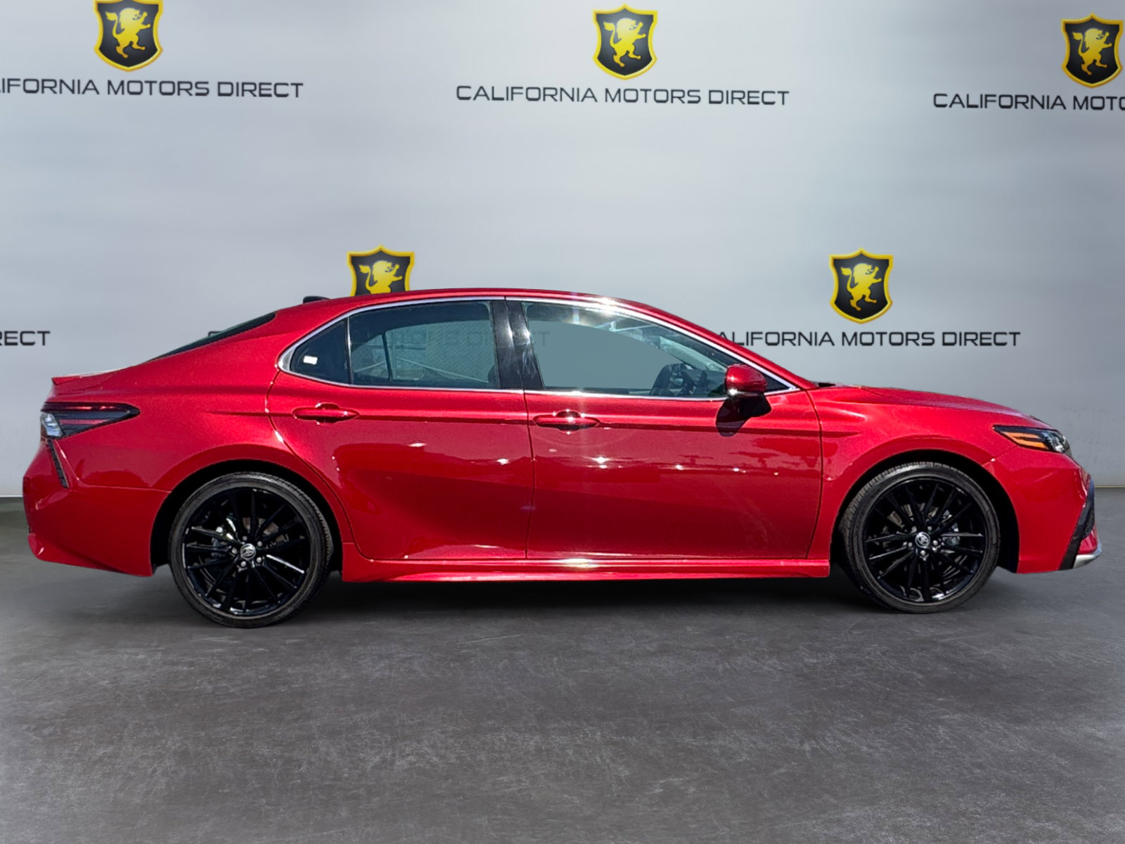 Used 2023 Toyota Camry XSE w/ Navigation Package FWD image 6