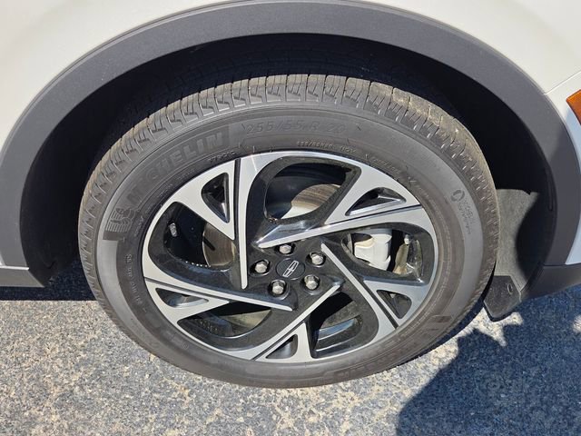 Used 2024 Lincoln Nautilus Premier w/ Equipment Group 102A image 9