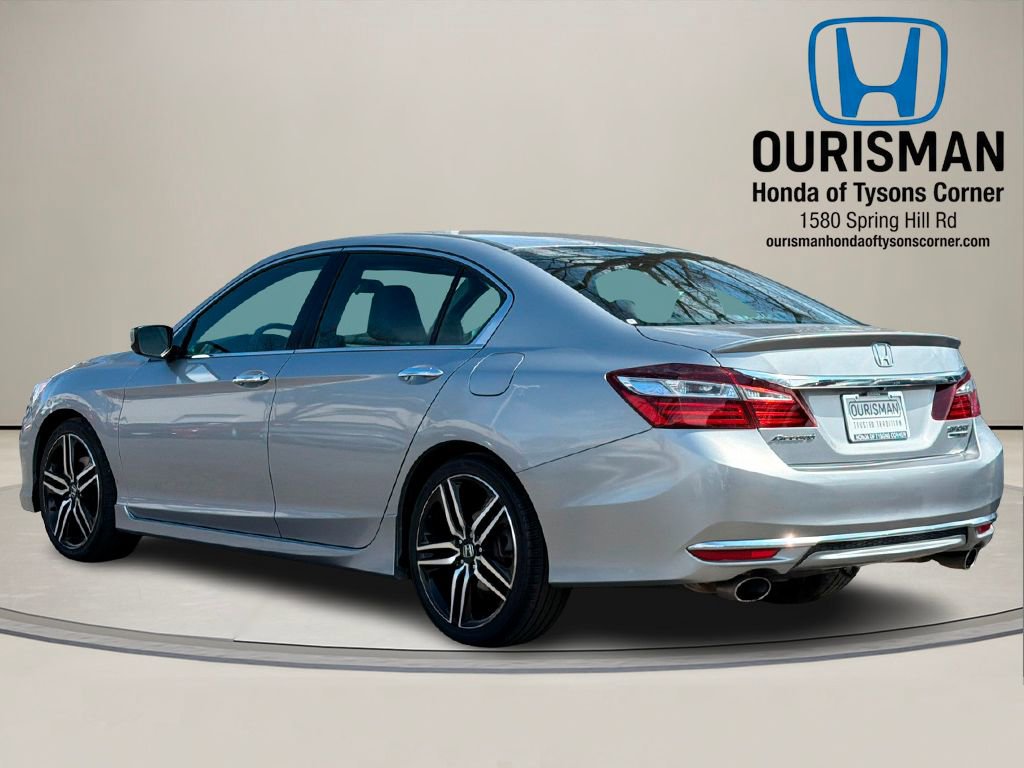 Used 2017 Honda Accord Sport Special Edition image 4