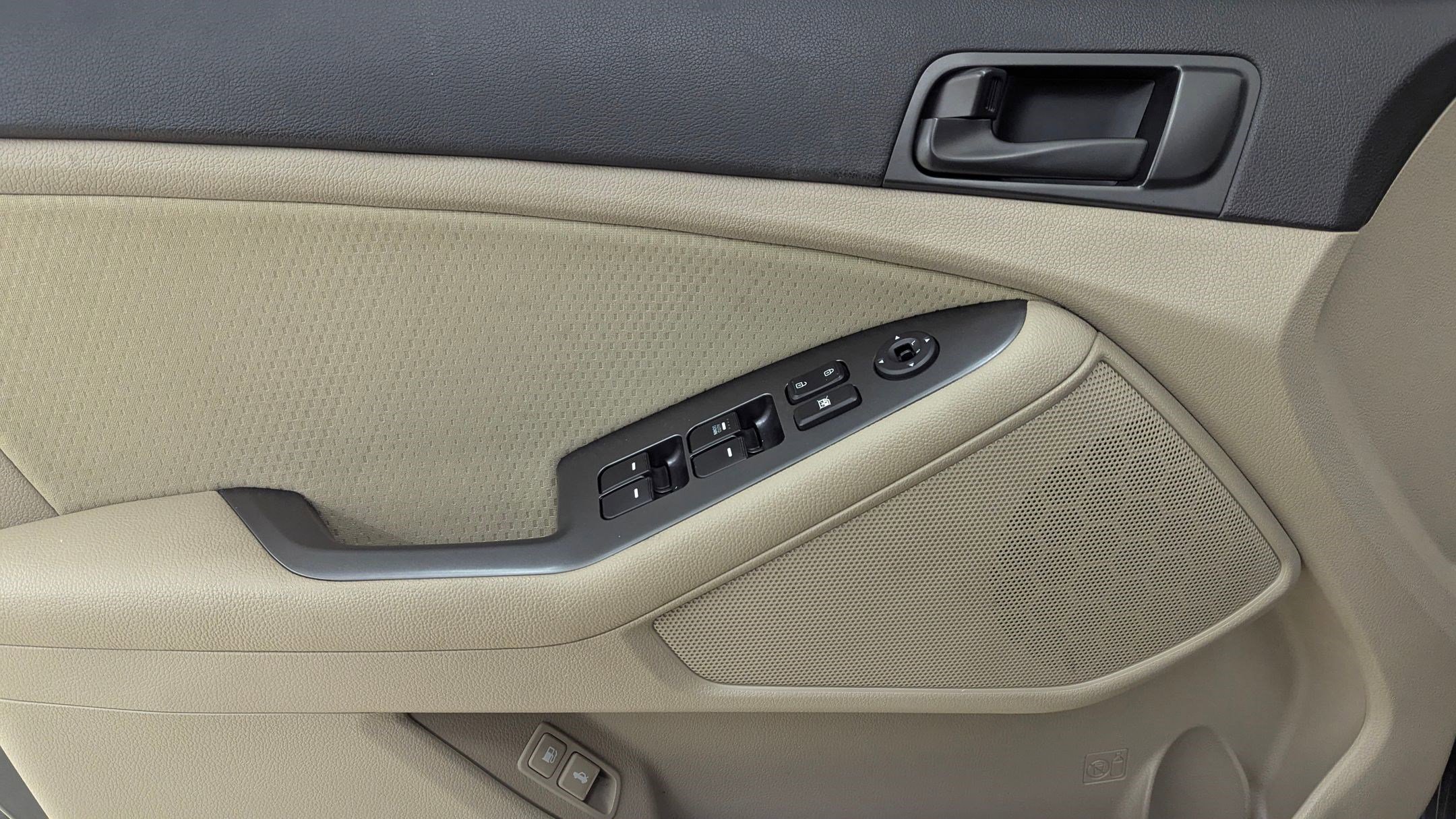 Used 2015 Kia Optima LX w/ LX Convenience Package image 13