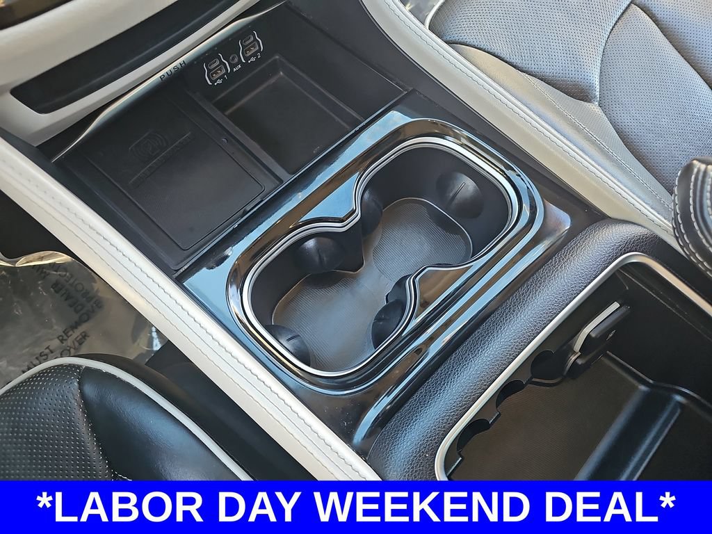 Used 2023 Chrysler Pacifica Limited FWD image 26