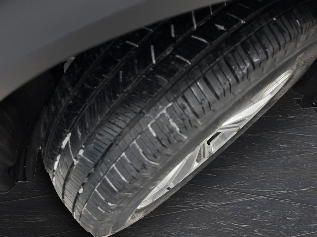 Used 2023 Ford Explorer Limited image 39