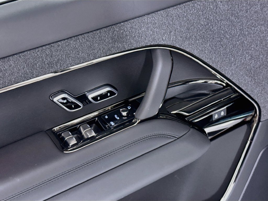 New 2027 Land Rover Range Rover Sport Dynamic SE AWD/4WD image 24