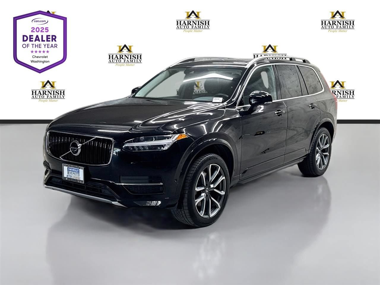 Used 2018 Volvo XC90 T5 Momentum w/ Convenience Package AWD/4WD image 1