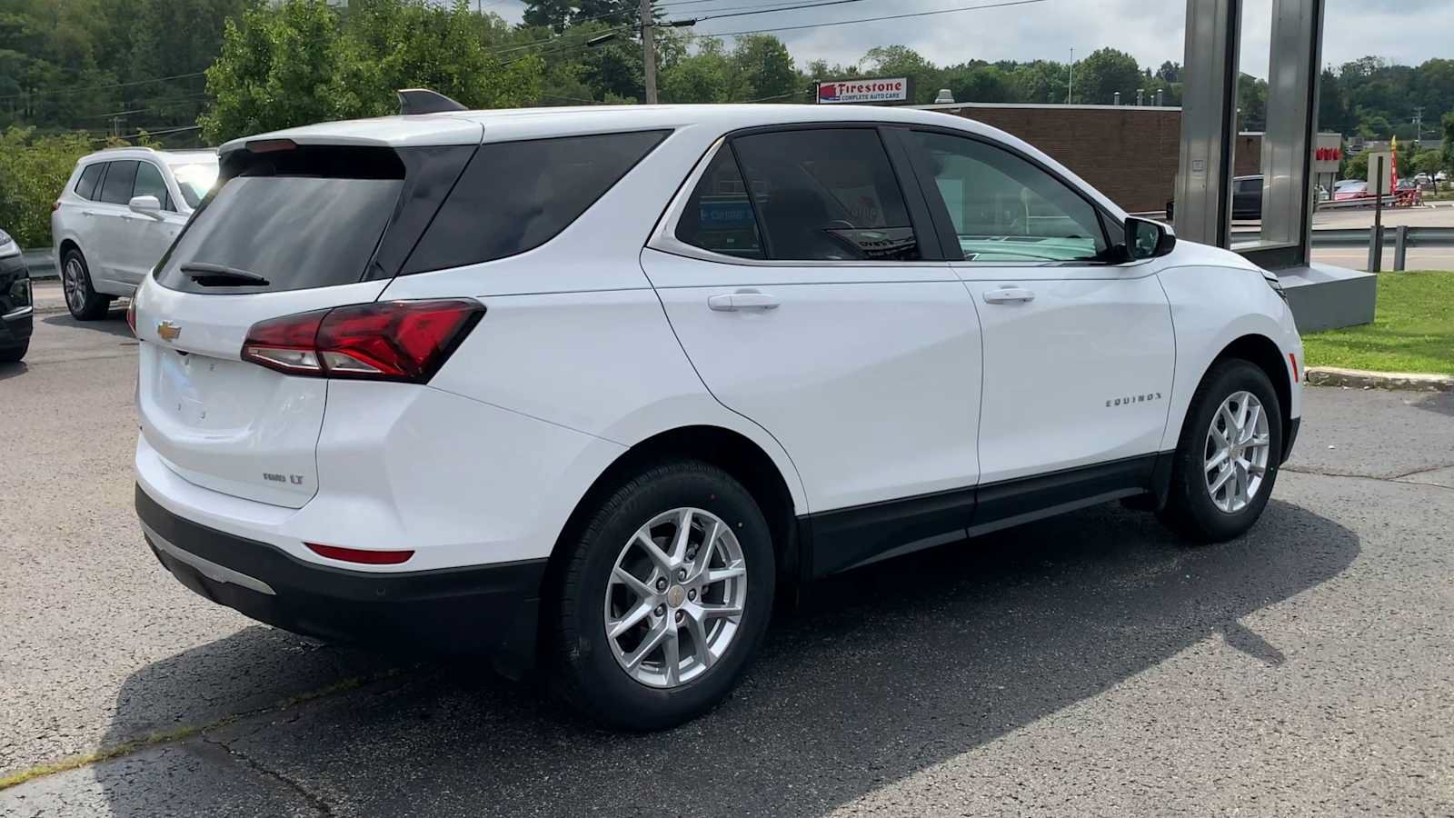 Certified 2024 Chevrolet Equinox LT AWD/4WD image 8