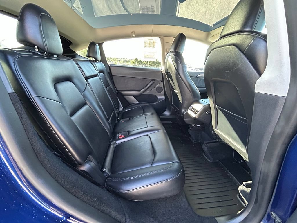 Used 2024 Tesla Model Y Long Range AWD/4WD image 26