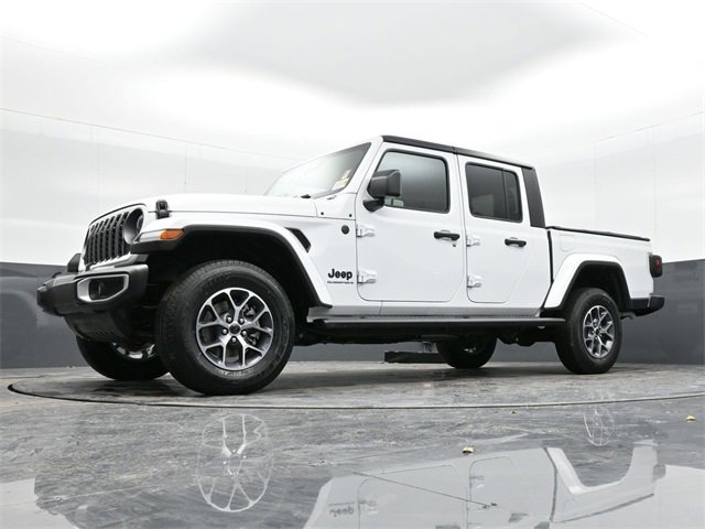 Used 2024 Jeep Gladiator Sport image 41