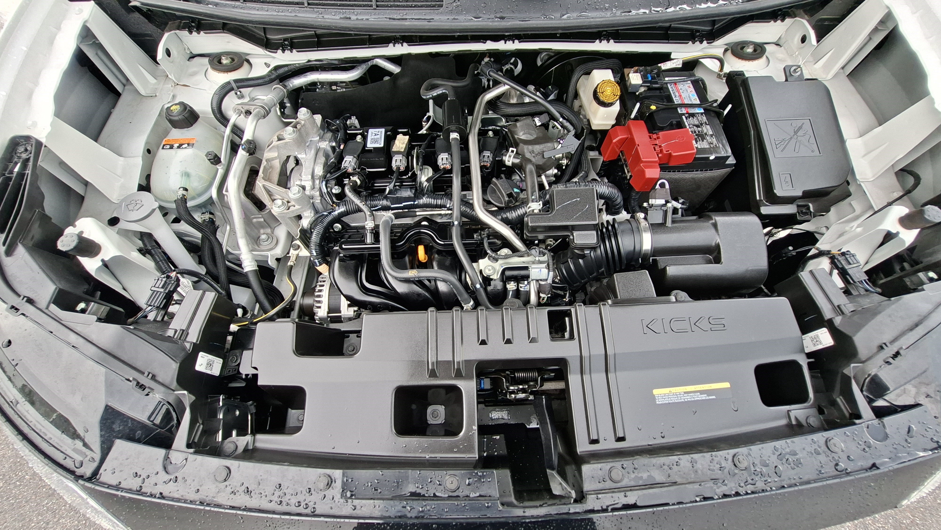 Used 2025 Nissan Kicks SR FWD image 24