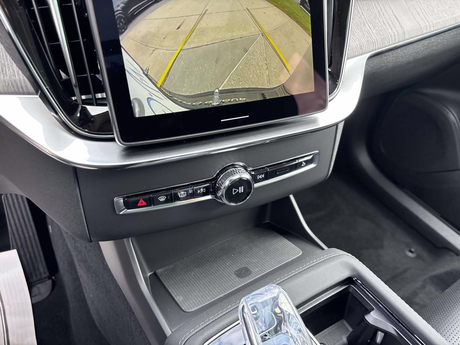 Used 2026 Volvo XC90 B6 Ultra w/ Protection Package Premier AWD/4WD image 22