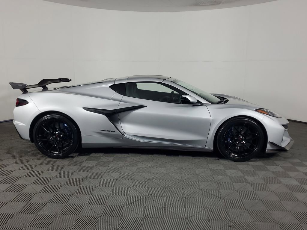 New 2026 Chevrolet Corvette Z06 RWD image 3