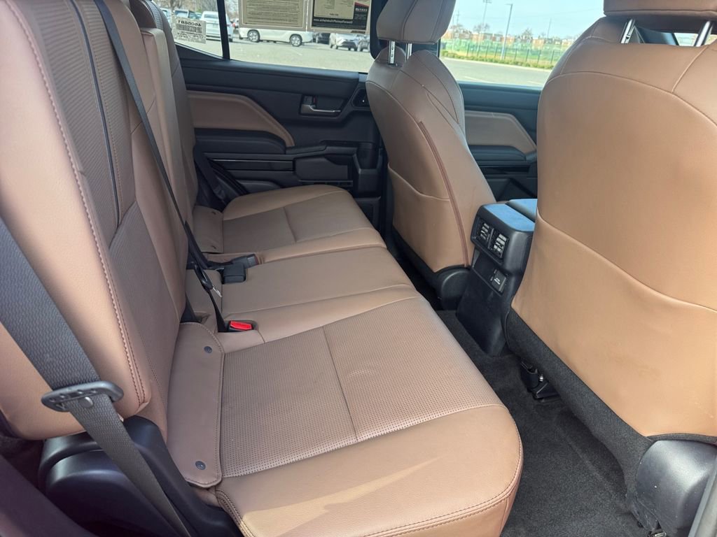 Used 2025 Toyota 4Runner Limited w/ Tow Technology Package image 20