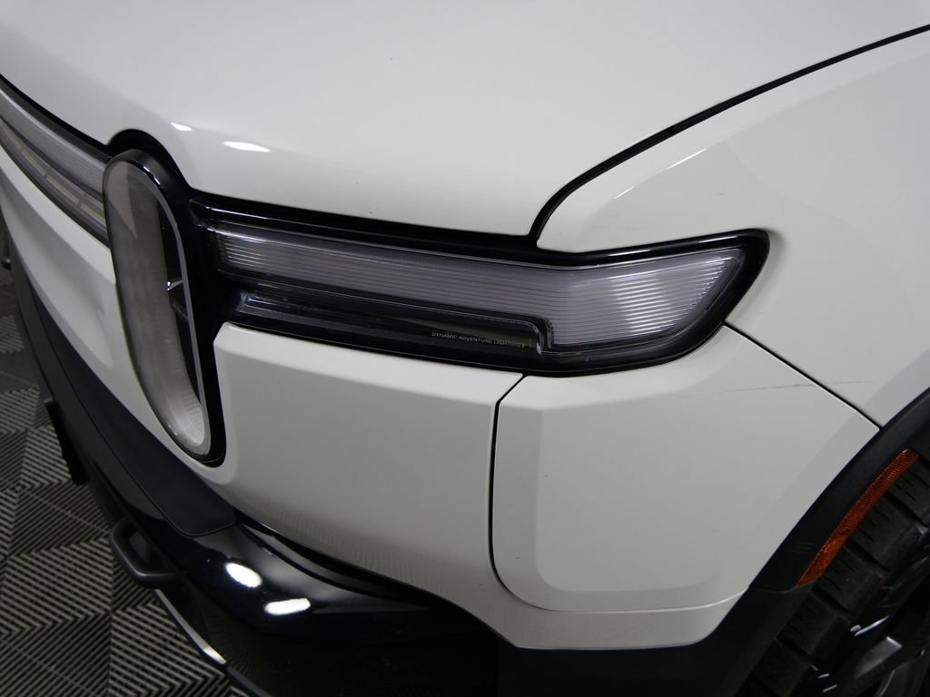 Used 2025 Rivian R1T Adventure Dual AWD/4WD image 9