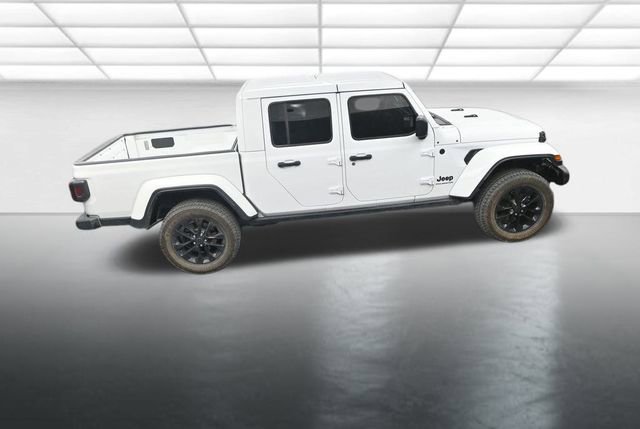 Used 2025 Jeep Gladiator Sport image 17