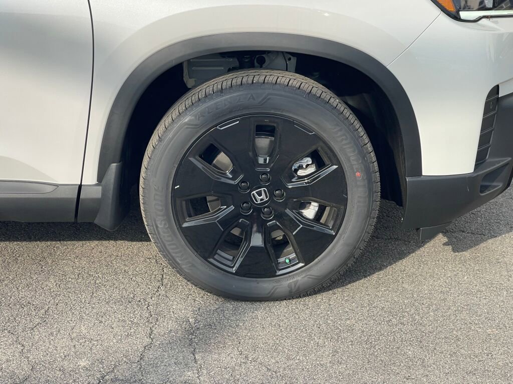 New 2026 Honda Pilot Black Edition image 27