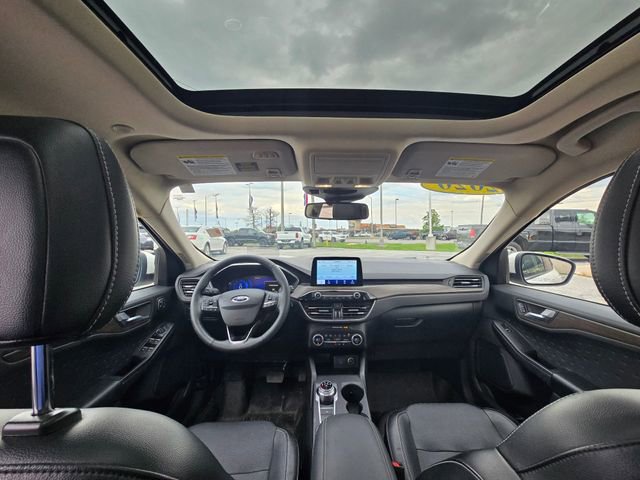 Used 2020 Ford Escape Titanium AWD/4WD image 16