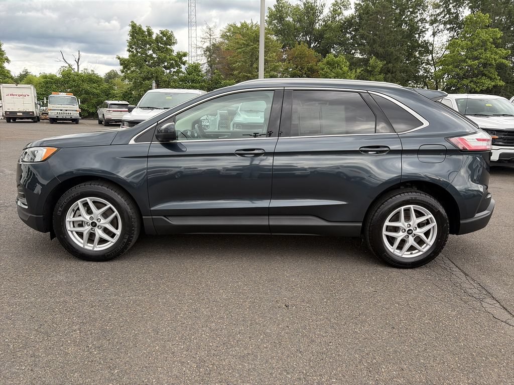 Used 2024 Ford Edge SEL w/ Convenience Package AWD/4WD image 2