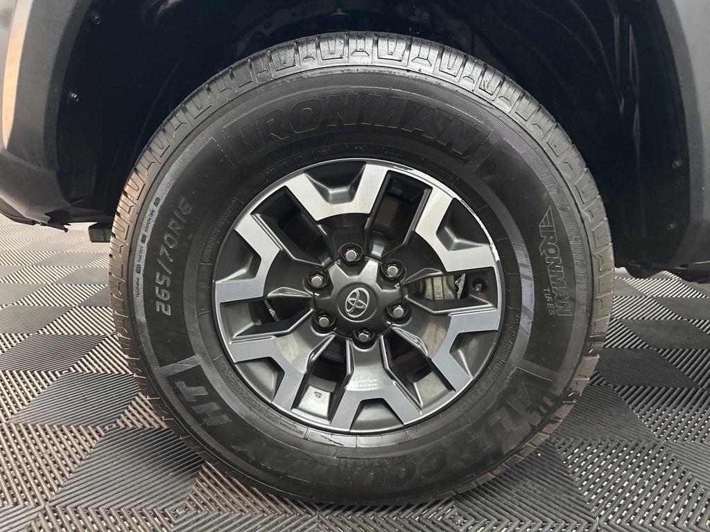 Used 2021 Toyota Tacoma TRD Off-Road image 40