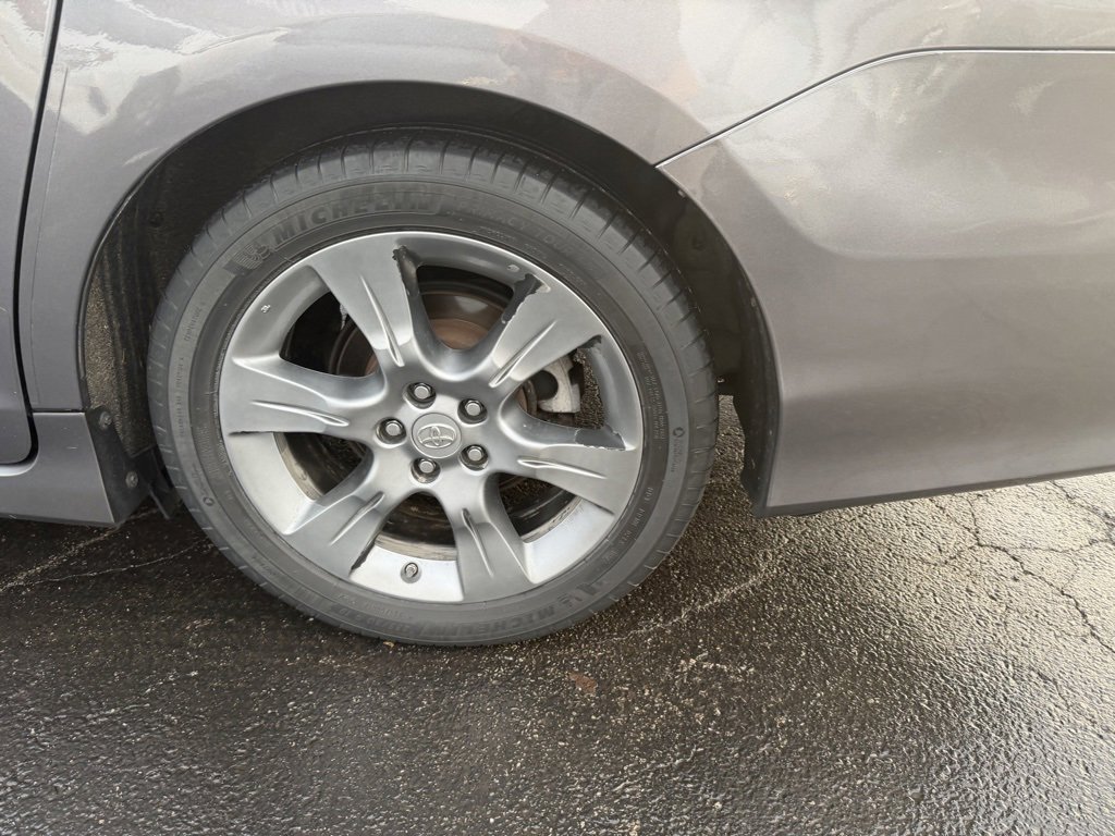 Used 2014 Toyota Sienna SE w/ Convenience Accessory Package image 6