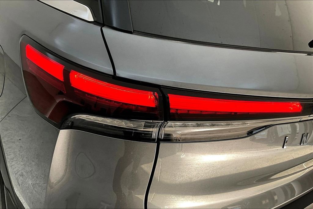 Certified 2025 INFINITI QX60 Luxe image 40