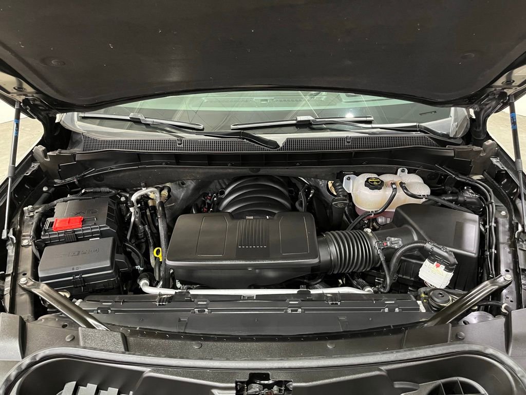 Certified 2025 Chevrolet Suburban Z71 w/ Z71 Off-Road Package image 7