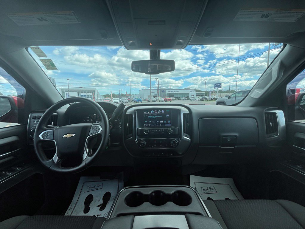 Used 2018 Chevrolet Silverado 1500 LT w/ Trailering Package AWD/4WD image 17