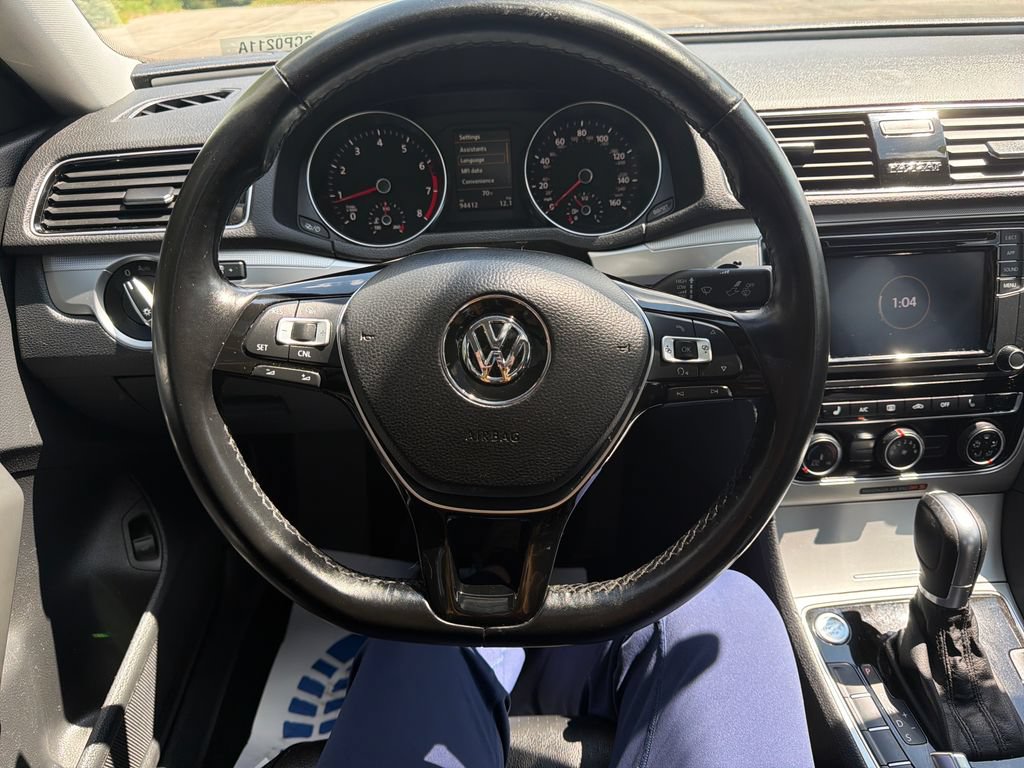 Used 2019 Volkswagen Passat 2.0T Wolfsburg FWD image 13