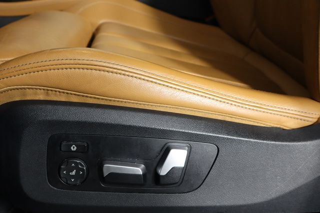 Used 2021 BMW X7 xDrive40i w/ Cold Weather Package image 28