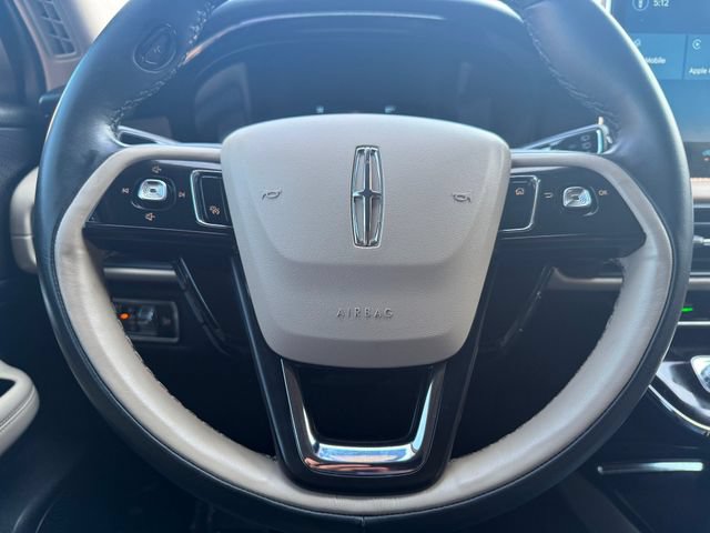 Used 2025 Lincoln Corsair Grand Touring AWD/4WD image 12