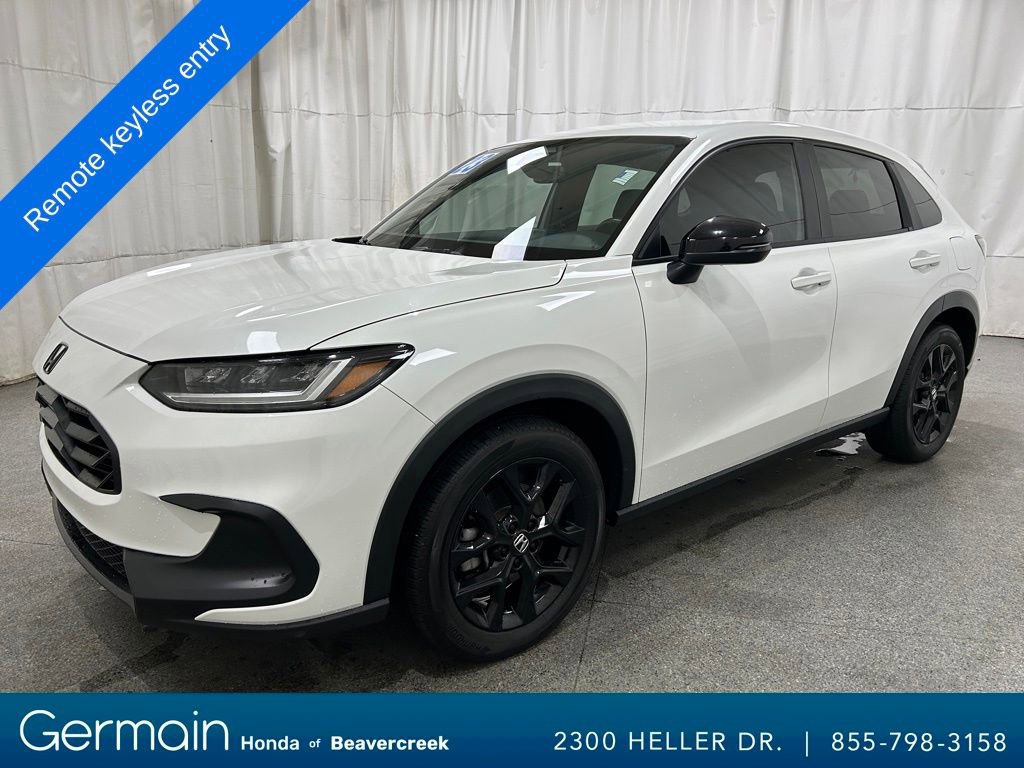 Used 2023 Honda HR-V Sport image 4