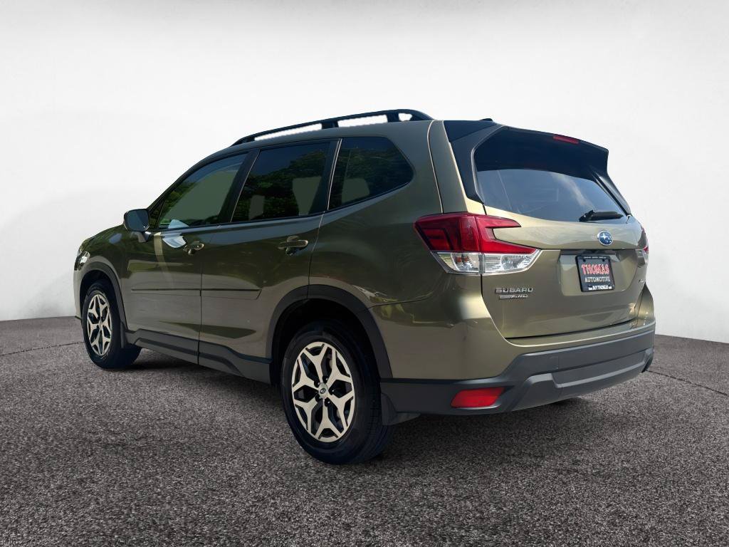 Certified 2024 Subaru Forester Premium AWD/4WD image 5