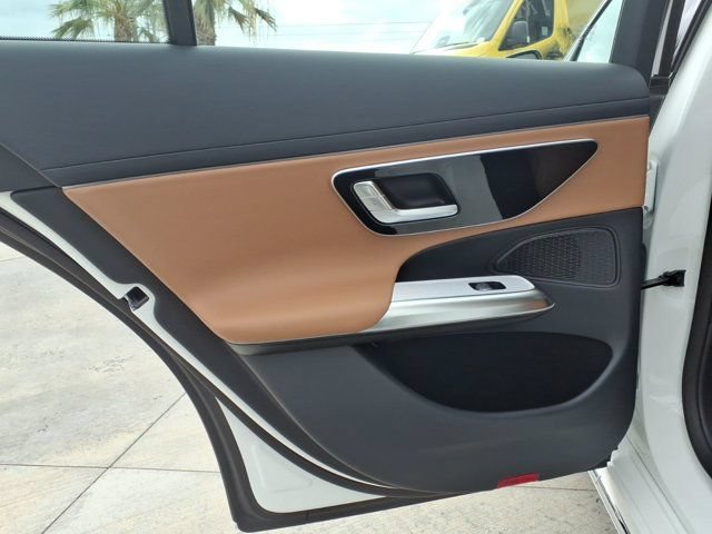 New 2026 Mercedes-Benz E 350 4MATIC Sedan image 17