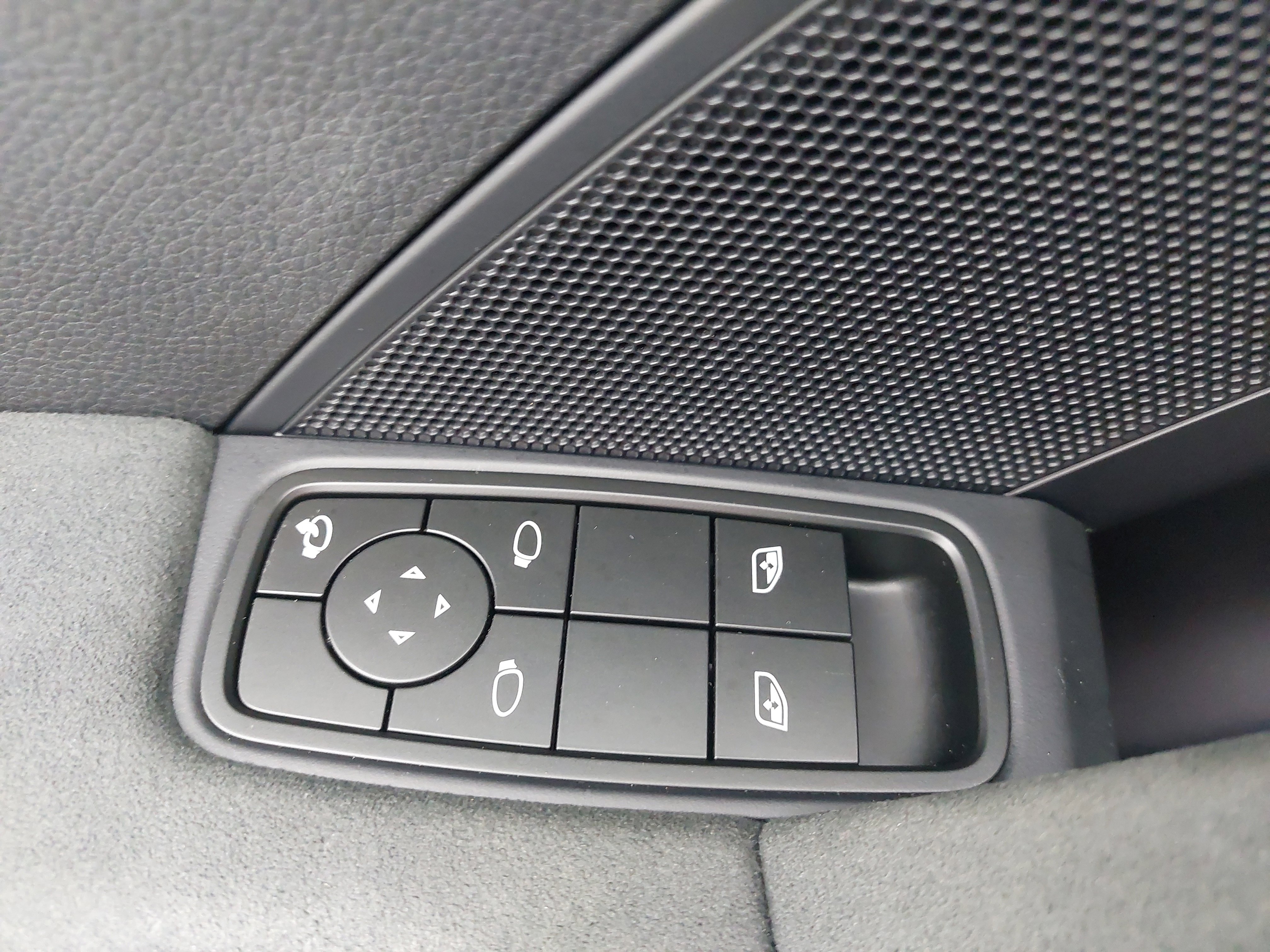 Certified 2024 Porsche 911 Carrera GTS image 26