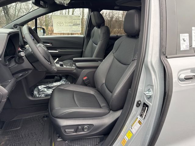 New 2026 Toyota Sienna XLE Woodland Edition image 11