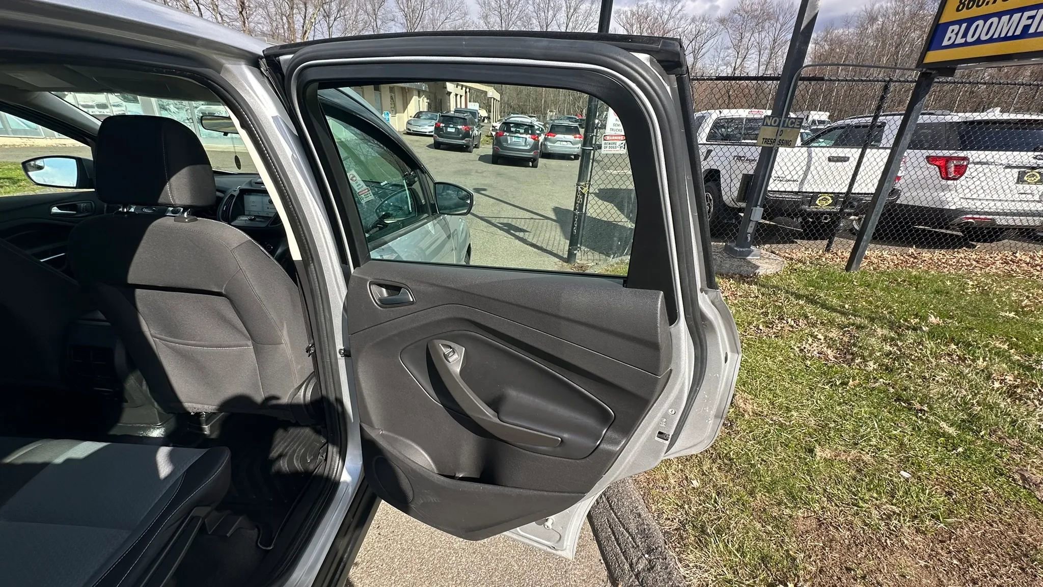 Used 2017 Ford C-MAX SE w/ Equipment Group 201A image 26