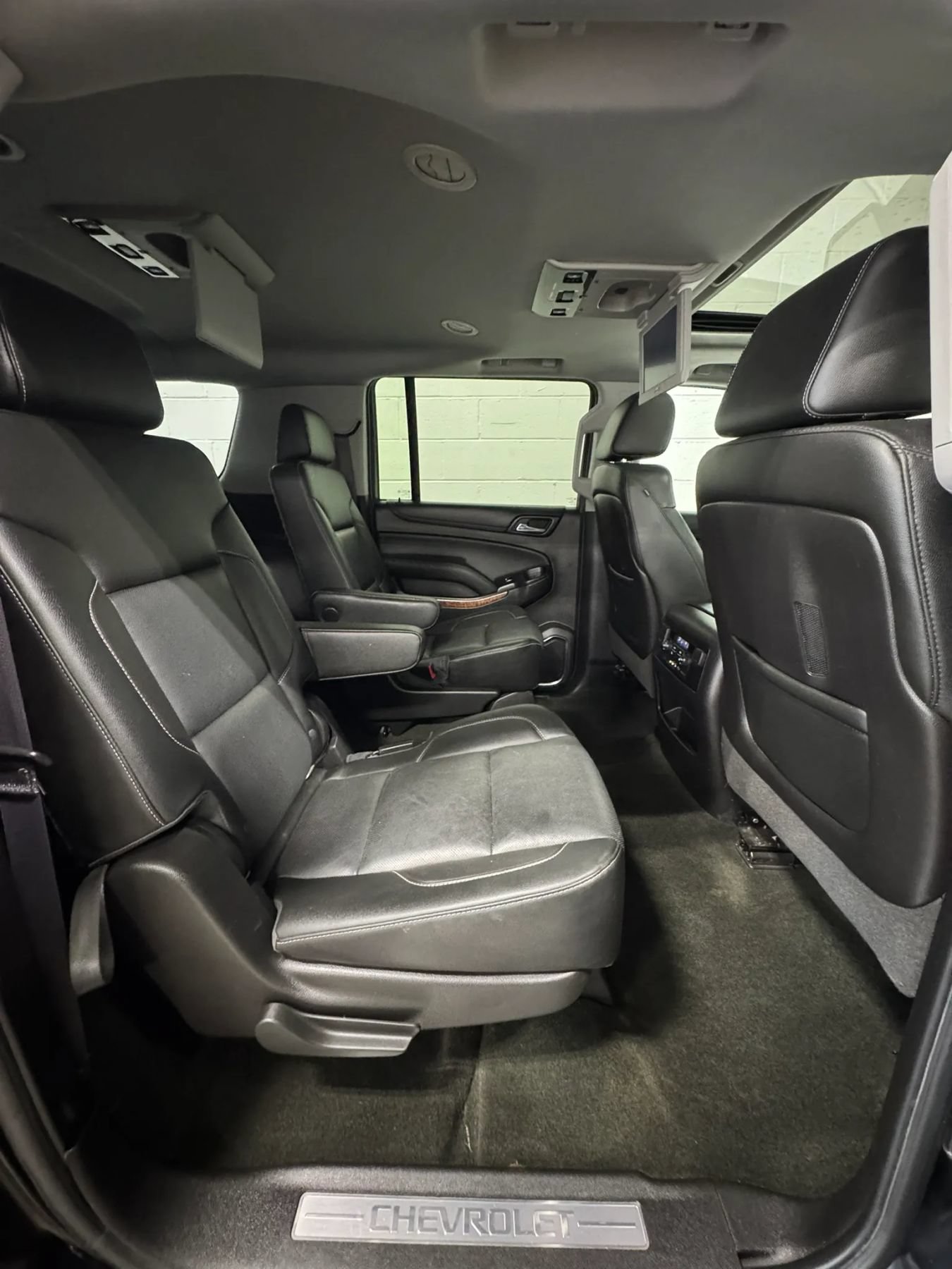 Used 2016 Chevrolet Suburban LTZ AWD/4WD image 41