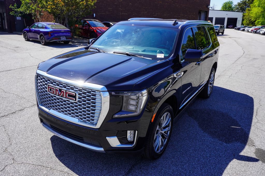 Used 2021 GMC Yukon Denali w/ Denali Premium Package image 35