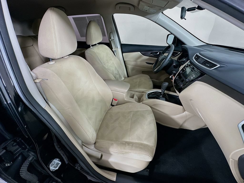 Used 2016 Nissan Rogue S FWD image 30