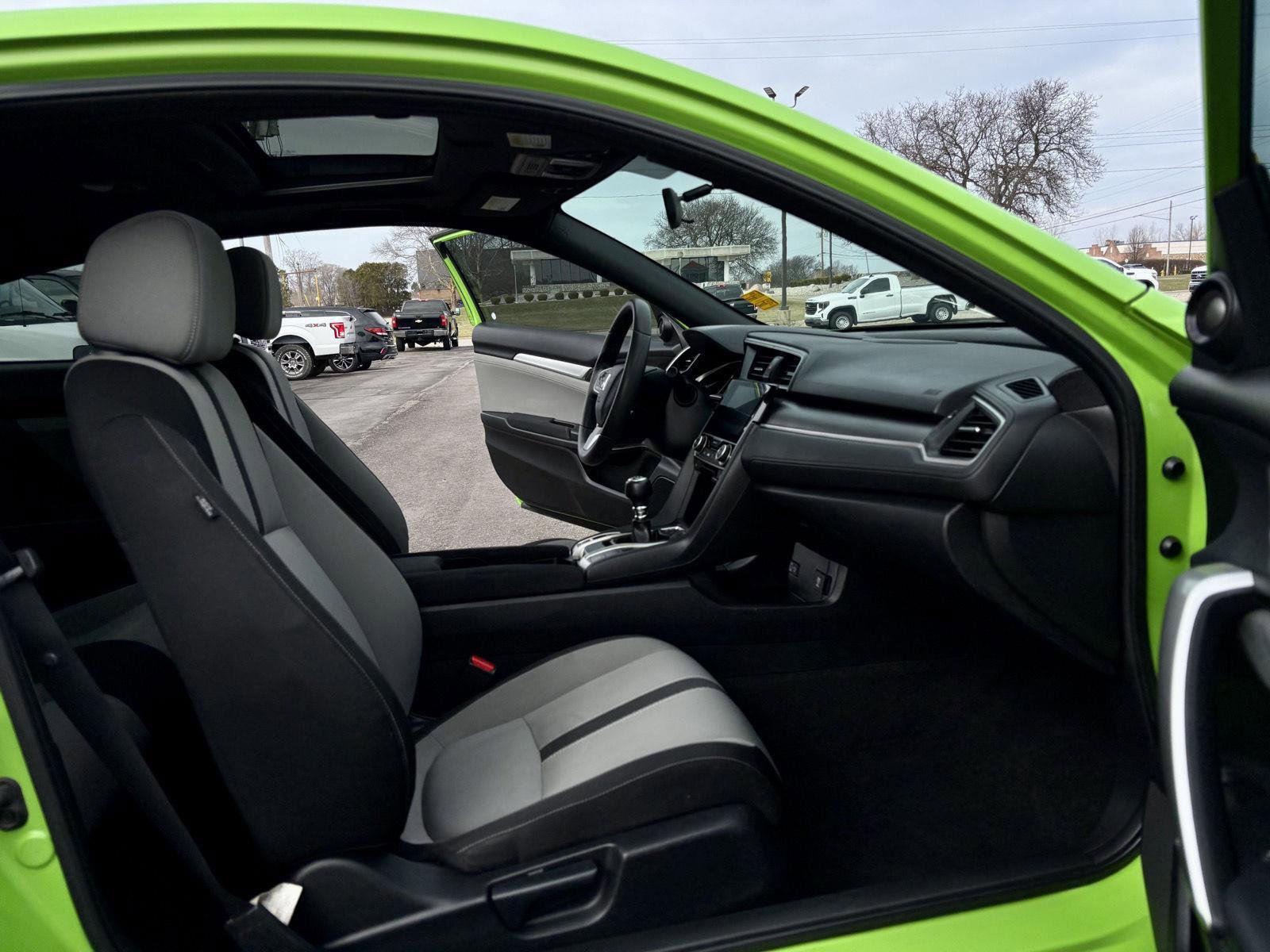 Used 2017 Honda Civic EX-T image 7