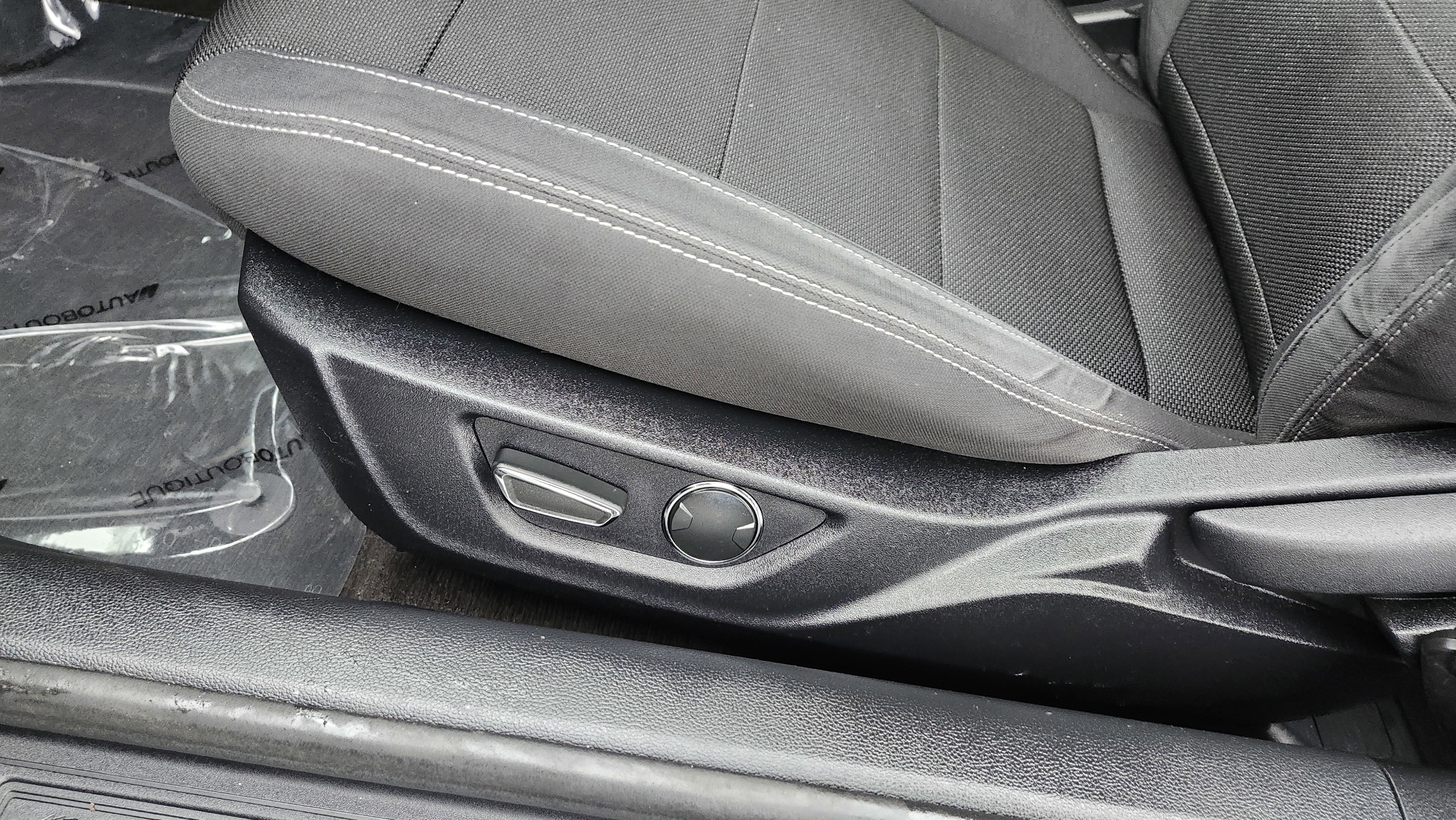 Used 2015 Ford Mustang Coupe w/ Equipment Group 051A image 21