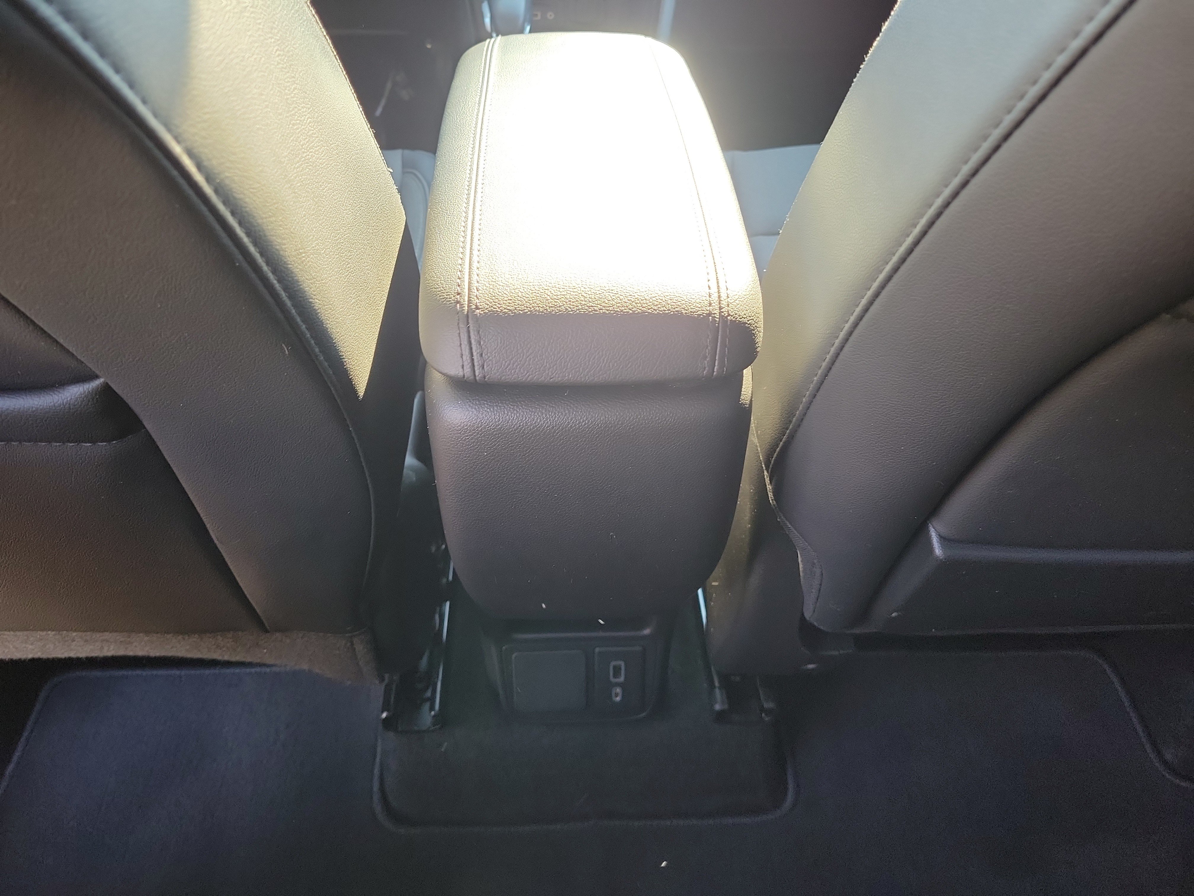 Used 2021 Buick Encore GX Select w/ Advanced Technology Package FWD image 11