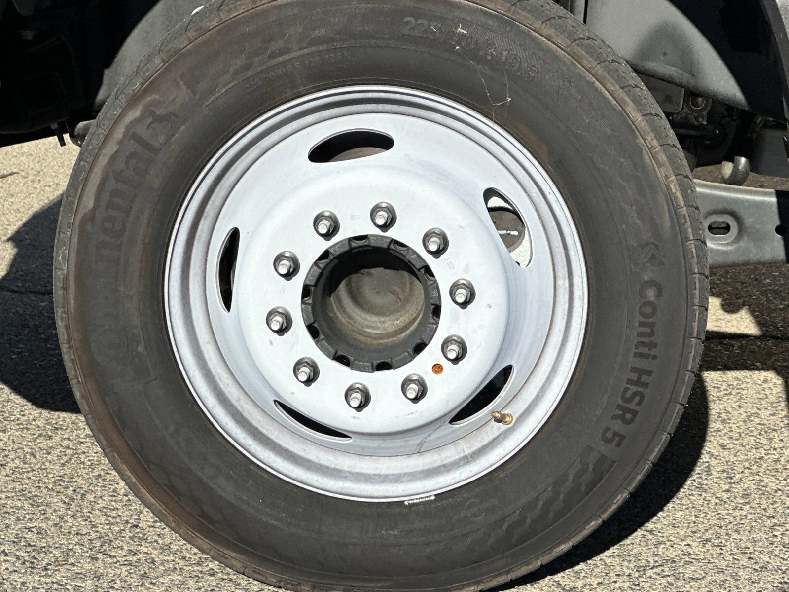 Used 2024 Ford F550 2WD Regular Cab Super Duty w/ XL Chrome Package image 29