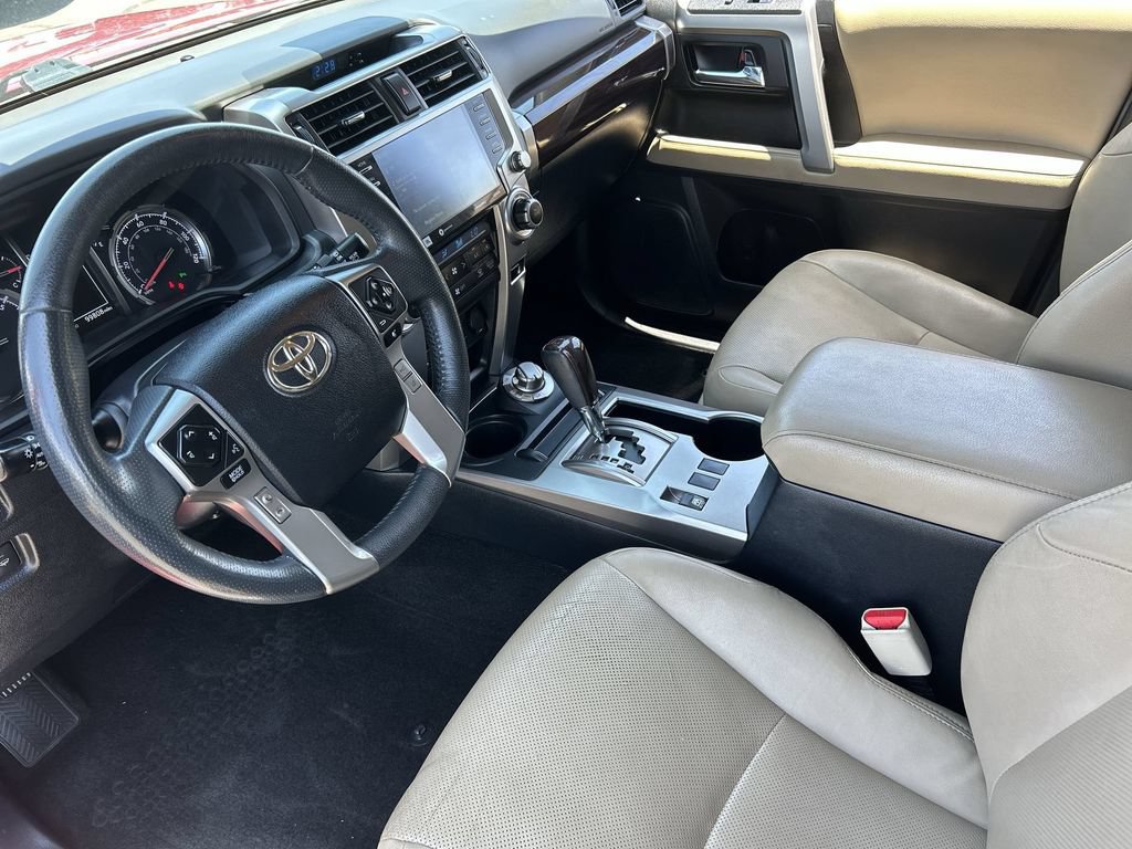 Used 2022 Toyota 4Runner Limited AWD/4WD image 10